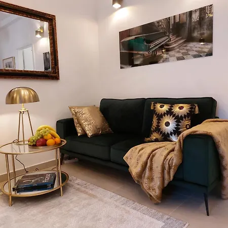 Apartment Old Town Oasis